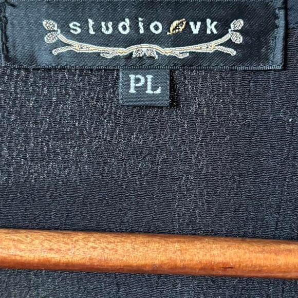 Studio VK Floral Embroidered Lace Kimono Jacket Black Sheer Sleeves PL - Picture 8 of 8